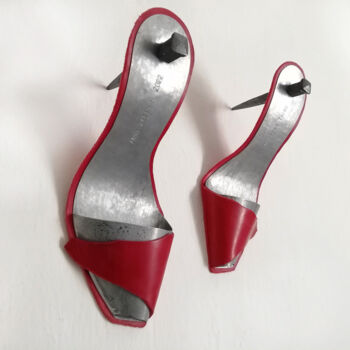 Γλυπτική με τίτλο "High Heels Wall Ins…" από Kleinmanzano, Αυθεντικά έργα τέχνης, Μέταλλα