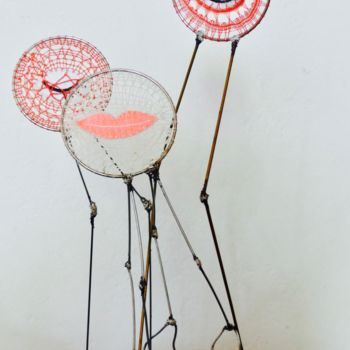 Sculpture titled "Se rassembler" by Stéphanie Salinères, Original Artwork, Metals