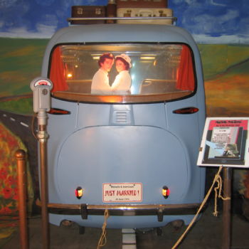 Sculpture intitulée "Just married parcou…" par Jean-Louis Trinquier, Œuvre d'art originale, Métaux