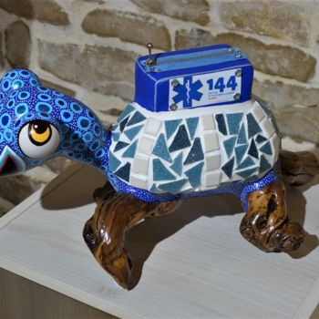 Sculpture titled "Urgences helvète" by Erno, Original Artwork, Ceramics