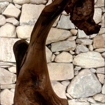 Sculptuur getiteld "DRAGHETTO" door Ivan Fabani, Origineel Kunstwerk, Hout