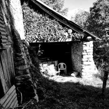 Φωτογραφία με τίτλο "La grange noire Est…" από Lalie, Αυθεντικά έργα τέχνης, Ψηφιακή φωτογραφία