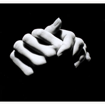 Photographie intitulée "Les Mains" par D-A Woisard, Œuvre d'art originale, Photographie argentique Monté sur Carton
