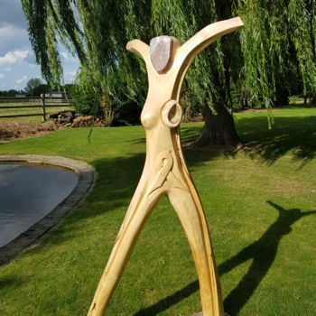 Sculpture intitulée "THINK PINK" par Jan Van Braekel, Œuvre d'art originale, Bois