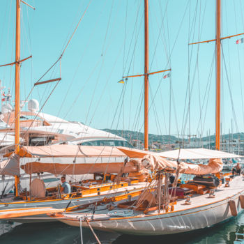 Φωτογραφία με τίτλο "Luxurious Yachts An…" από Radu Bercan, Αυθεντικά έργα τέχνης, Ψηφιακή φωτογραφία