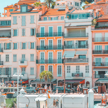 Photographie intitulée "Cannes Downtown Cit…" par Radu Bercan, Œuvre d'art originale, Photographie numérique
