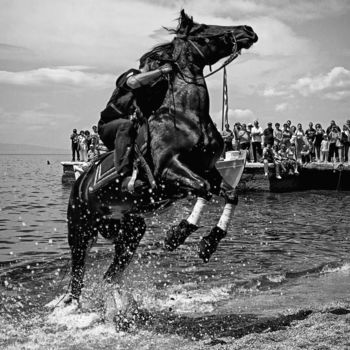 Photography titled "Posing" by Simon Gaitanidis, Original Artwork, Digital Photography