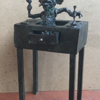 Sculpture intitulée "Bureaucrat 1." par Erno Toth, Œuvre d'art originale, Bronze