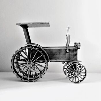 雕塑 标题为“Vintage Tractor - T…” 由Albert Dura, 原创艺术品, 金属