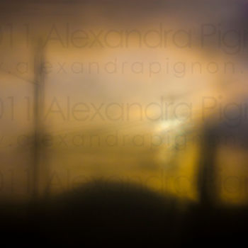 Photography titled "Dusk On Liliha Stre…" by Alexandra Pignon, Original Artwork, Non Manipulated Photography Mounted on Alum…