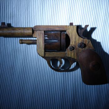 Skulptur mit dem Titel "The Colt" von Reiner Poser, Original-Kunstwerk, Holz