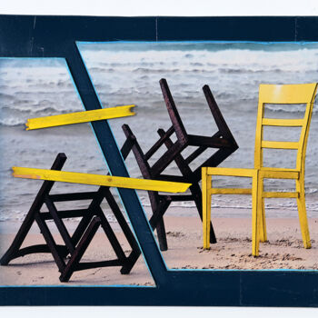 Collages intitulée "Family safe" par Moti Bazak, Œuvre d'art originale, Collages Monté sur Panneau de bois