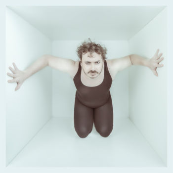 Fotografía titulada "Infamy" por Idan Wizen, Obra de arte original, Fotografía digital