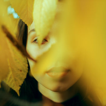 Fotografie mit dem Titel "Portrait of a girl…" von Alex Grear, Original-Kunstwerk, Digitale Fotografie