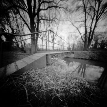 Photography titled "La passerelle" by Frédéric Duchesnay, Original Artwork, Analog photography