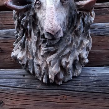 Skulptur mit dem Titel "Овца. Резьба бензоп…" von Vladimir Filatov, Original-Kunstwerk, Holz