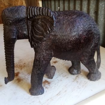 Γλυπτική με τίτλο "Ebony Elephant rough" από Obed Omwange, Αυθεντικά έργα τέχνης, Ξύλο