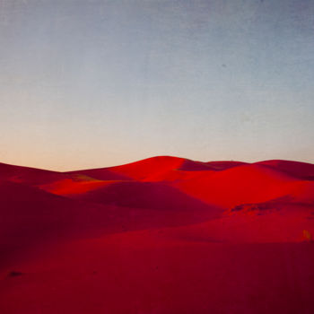 摄影 标题为“Sunset on the Sahara” 由Viet Ha Tran, 原创艺术品, 操纵摄影