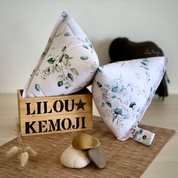 Textile Art titled ""Le Kalyptus" Cale-…" by Lilou Sauvegrain (Kemoji), Original Artwork, Accessories