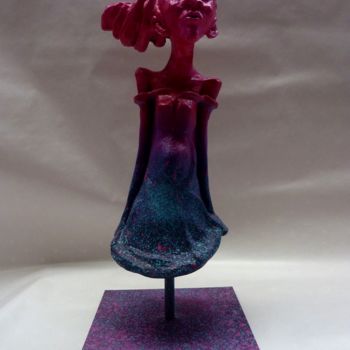 Sculpture intitulée "Sous la jupe des fi…" par Saname, Œuvre d'art originale, Plâtre