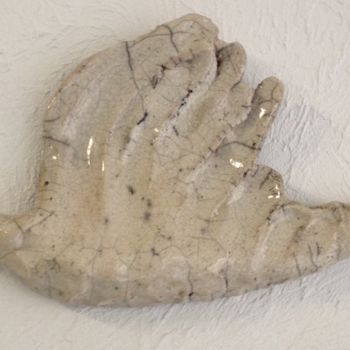 Sculpture intitulée "Colombe . RAKU" par Kyriaki Moustaki, Œuvre d'art originale, Terre cuite