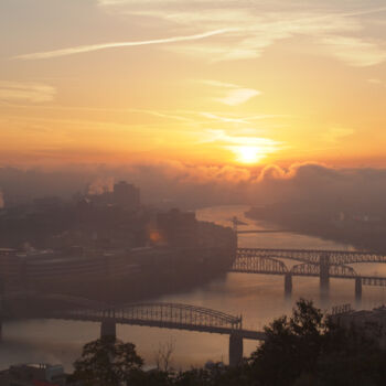 Photographie intitulée "Sunrise on the Mono…" par Phillip Windell, Œuvre d'art originale, Photographie numérique