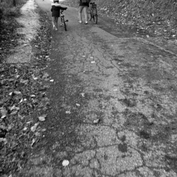 Photographie intitulée "Pieds à terre" par Camille R., Œuvre d'art originale, Photographie non manipulée