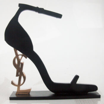 Sculpture titled "PYB Sandale Yves Sa…" by Pyb, Original Artwork, Resin