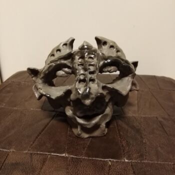 Sculpture titled "Être d'ailleurs" by Desire Lefebvre, Original Artwork, Clay