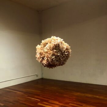 Scultura intitolato "Hope Cell" da Laura Quattrocchi, Opera d'arte originale, Carta