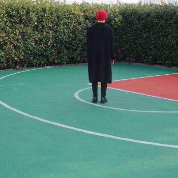 Photographie intitulée "Suprematism.Man. №3" par Lomari, Œuvre d'art originale, Photographie non manipulée