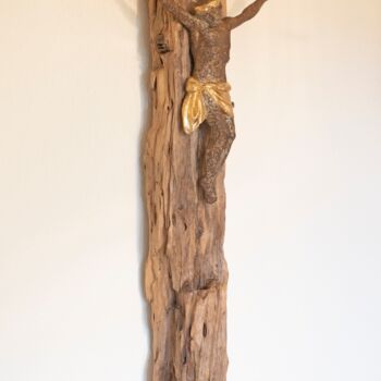 Γλυπτική με τίτλο "Jesus and old pine…" από Jozef Sedmak, Αυθεντικά έργα τέχνης, Ξύλο