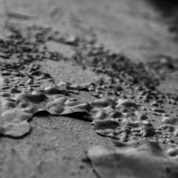 Photography titled "RUE NEUVE" by Marlène Chauveau, Original Artwork, Digital Photography Mounted on Aluminium