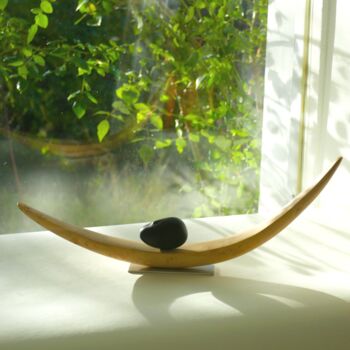 Scultura intitolato "MOON CRADLE" da Liquette-Gorbach, Opera d'arte originale, Legno