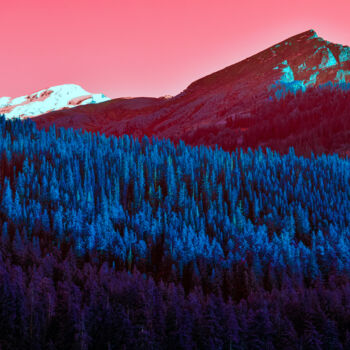 Photographie intitulée "Mountainscape in ec…" par Sumit Ratta, Œuvre d'art originale, Photographie numérique