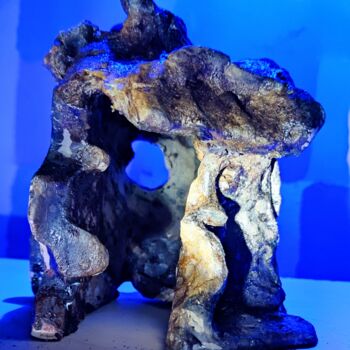 Sculpture titled "Volltreffer" by Reiner Poser, Original Artwork, Ceramics