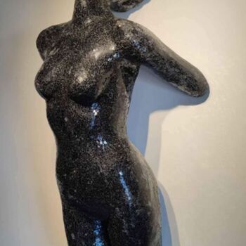 WOMAN ON THE WALL