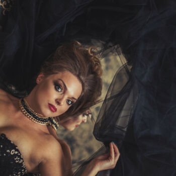 Photography titled "charm of the look" by Olga Mezina, Original Artwork, Digital Photography