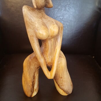 Scultura intitolato "Inattendue" da Max Bernard, Opera d'arte originale, Legno