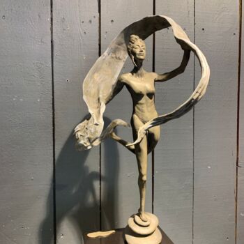 제목이 "Balance"인 조형물 Seda Eyuboglu로, 원작, 청동