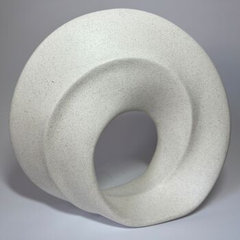 Escultura titulada "Cycle" por Natalia Valter, Obra de arte original, Piedra