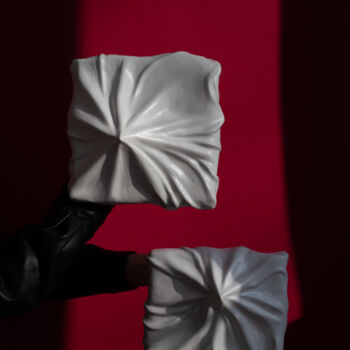 Sculptuur getiteld "Diptych Meringue" door Anastasia Nesterenko, Origineel Kunstwerk, Gips Gemonteerd op Houten paneel