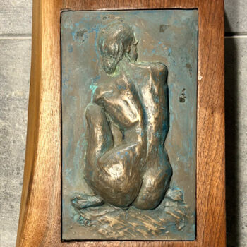Scultura intitolato "Resting Pensively" da Scott Camazine, Opera d'arte originale, Colaggio Montato su Pannello di legno
