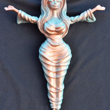 제목이 "Patina Shesus"인 조형물 Teresa Castaneda로, 원작, 회 반죽