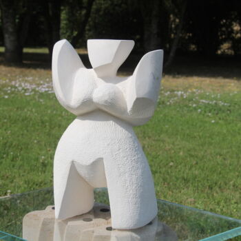 Sculpture titled "23 075 Donna" by Pascal Cavalli, Original Artwork, Stone