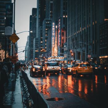 Peinture intitulée "New York Street at…" par Steven M Etkind, Œuvre d'art originale, Photographie numérique