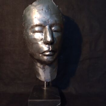 제목이 "Lines to face"인 조형물 Peter Bly로, 원작, 금속