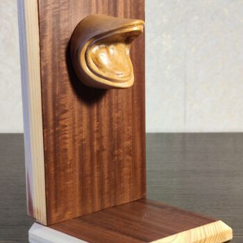 Skulptur mit dem Titel "Trophy" von Andrei Latyshev, Original-Kunstwerk, Holz