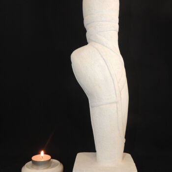 Sculpture titled "Le chausson de danse" by Brigitte Dumont, Original Artwork, Concrete