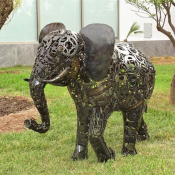 雕塑 标题为“Sculpture Eléphant” 由Hassan Laamirat, 原创艺术品, 金属